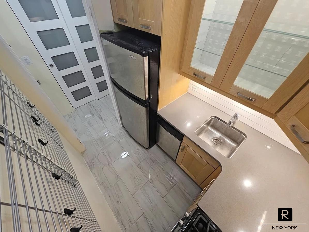 240 East 55th Street Sutton Place New York NY 10022