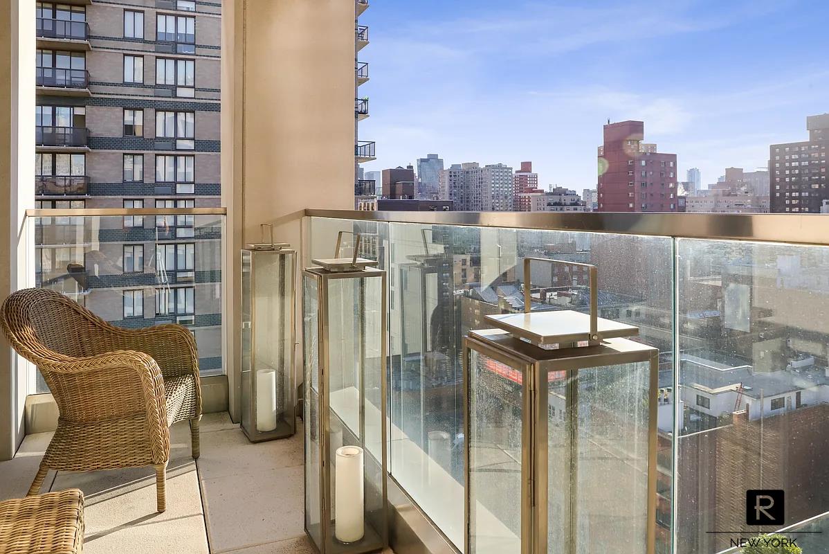 160 East 22nd Street Gramercy Park New York NY 10010