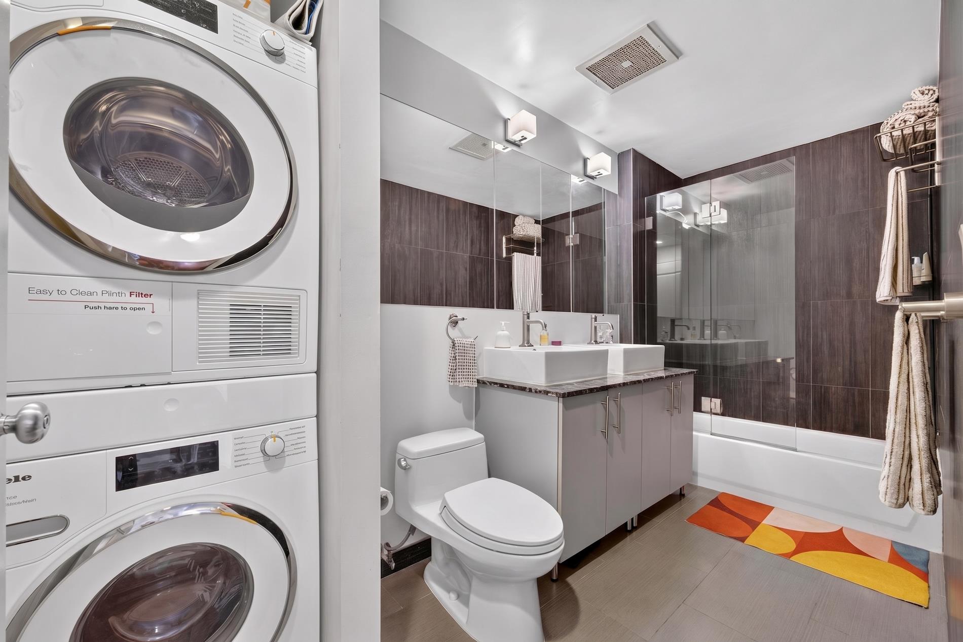 48-15 11th Street 2G Long Island City Queens NY 11101