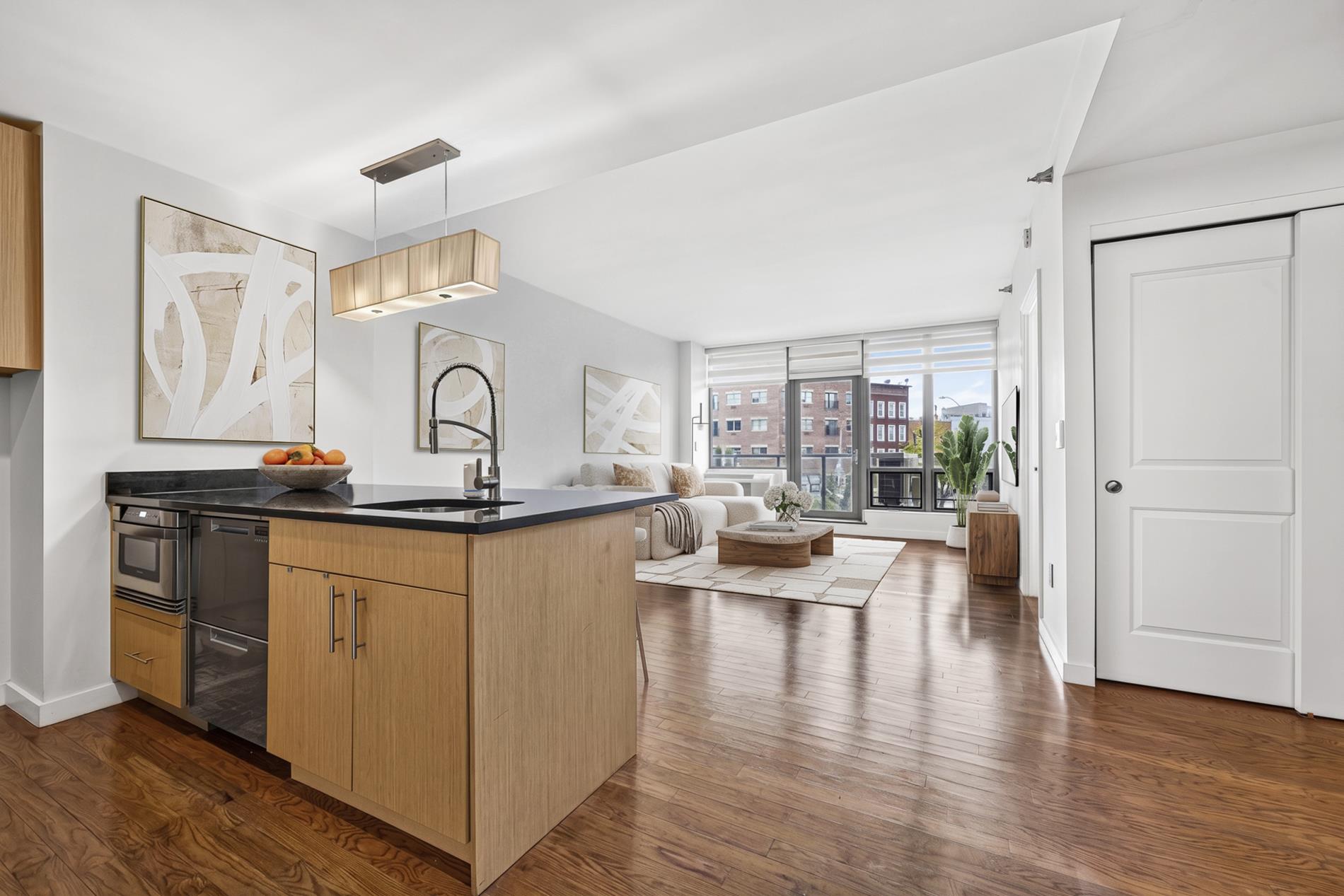 48-15 11th Street 2G Long Island City Queens NY 11101