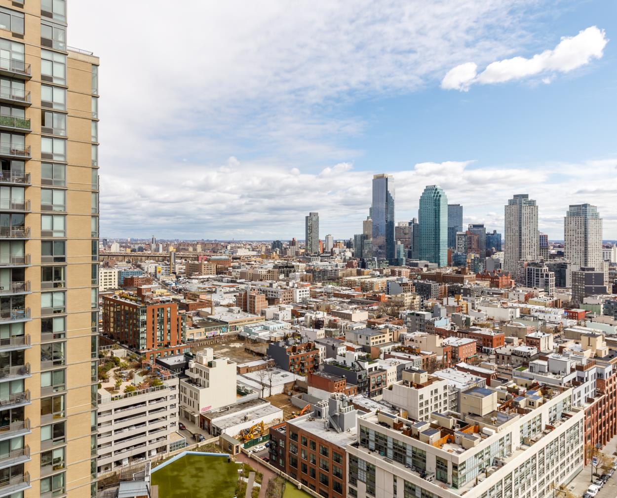 4-74 48th Avenue 28E Hunters Point Queens NY 11109