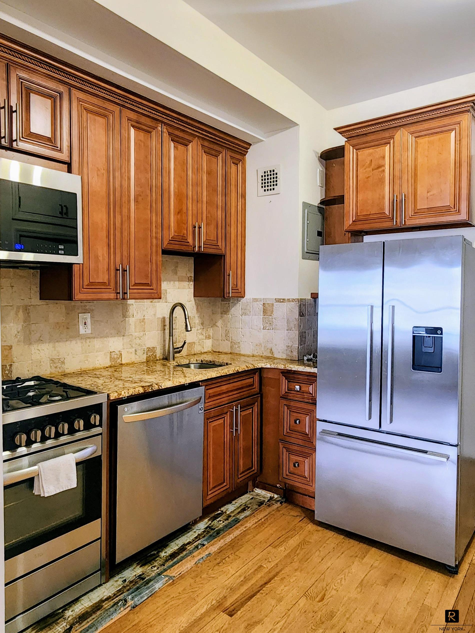 344-346 East 58th Street Sutton Place New York NY 10022