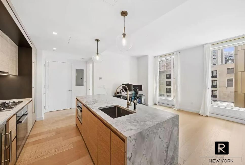215 West 28th Street Chelsea New York NY 10001