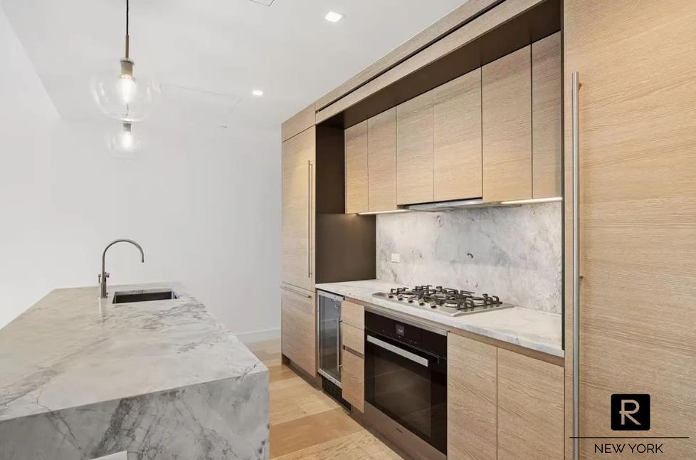 215 West 28th Street Chelsea New York NY 10001