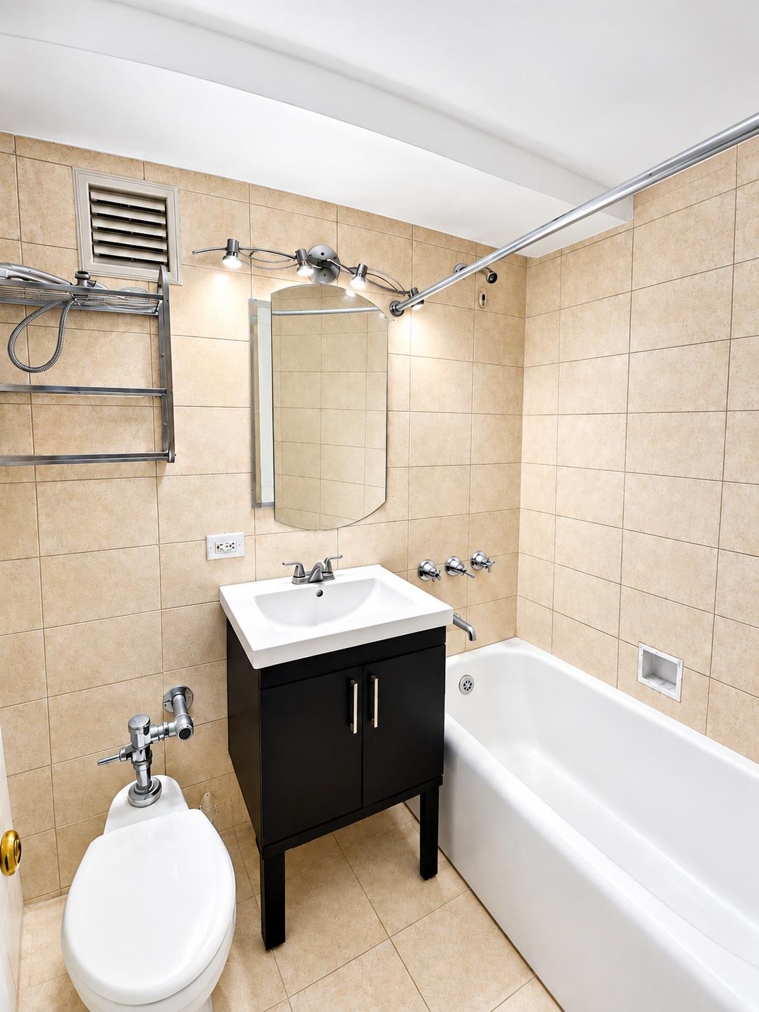 5 Tudor City Place 816 Tudor City New York NY 10017