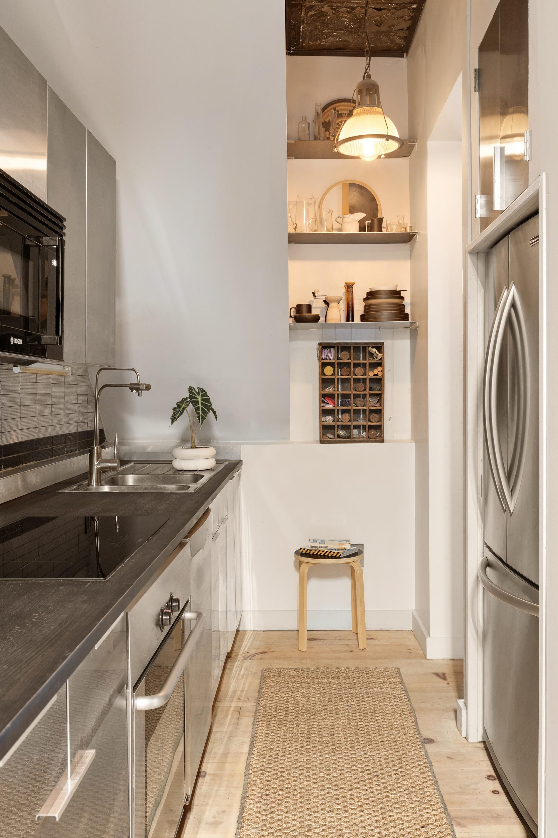 21 Bleecker Street 1W Noho New York NY 10012