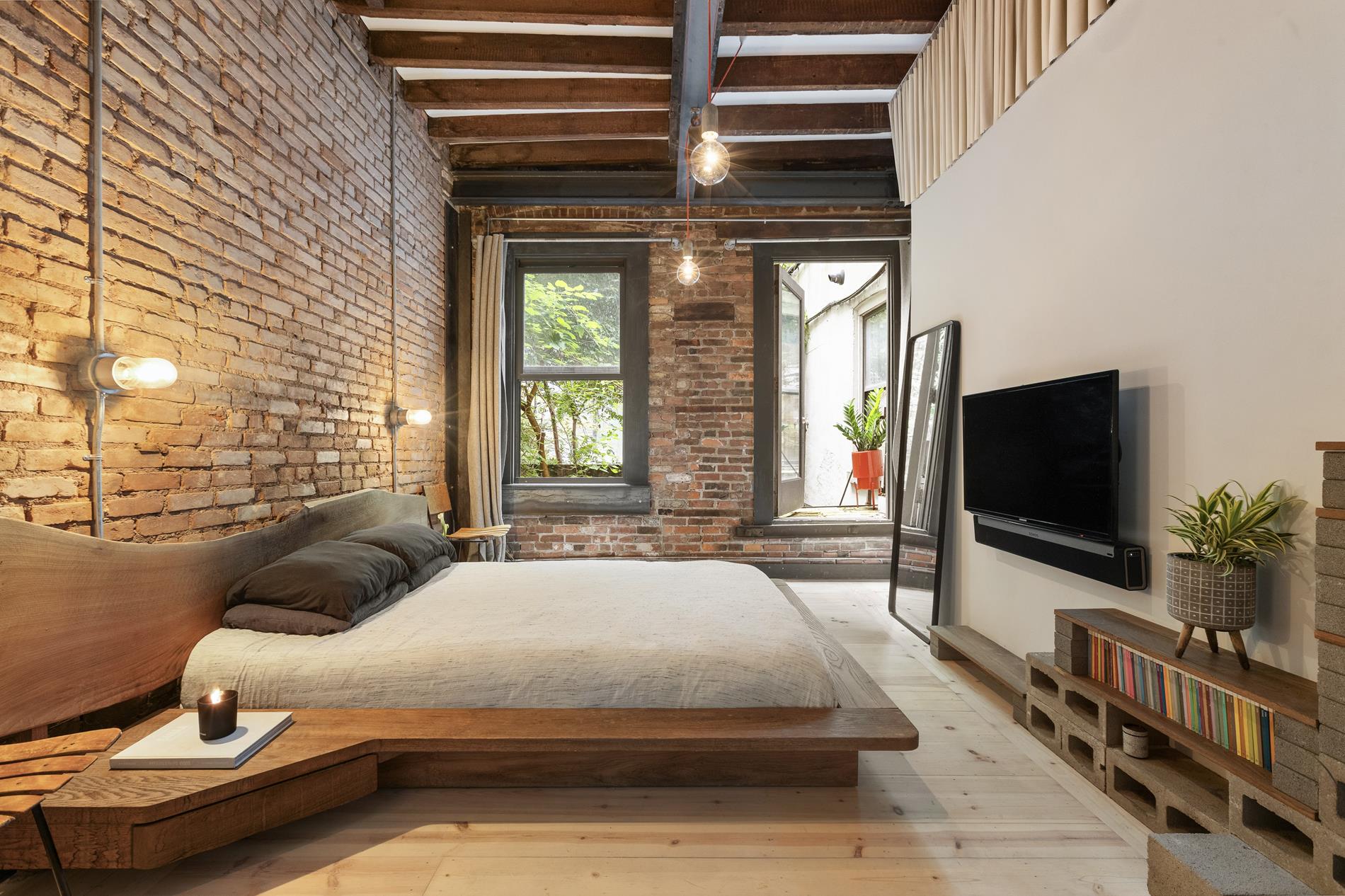 21 Bleecker Street 1W Noho New York NY 10012