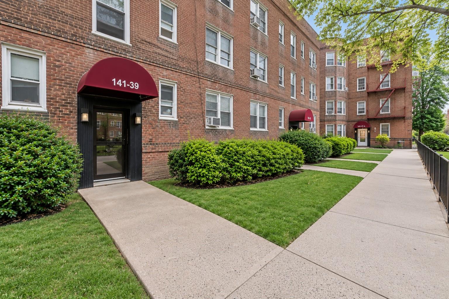 141-39 78th Road 2-P Kew Gardens Hills Queens NY 11367
