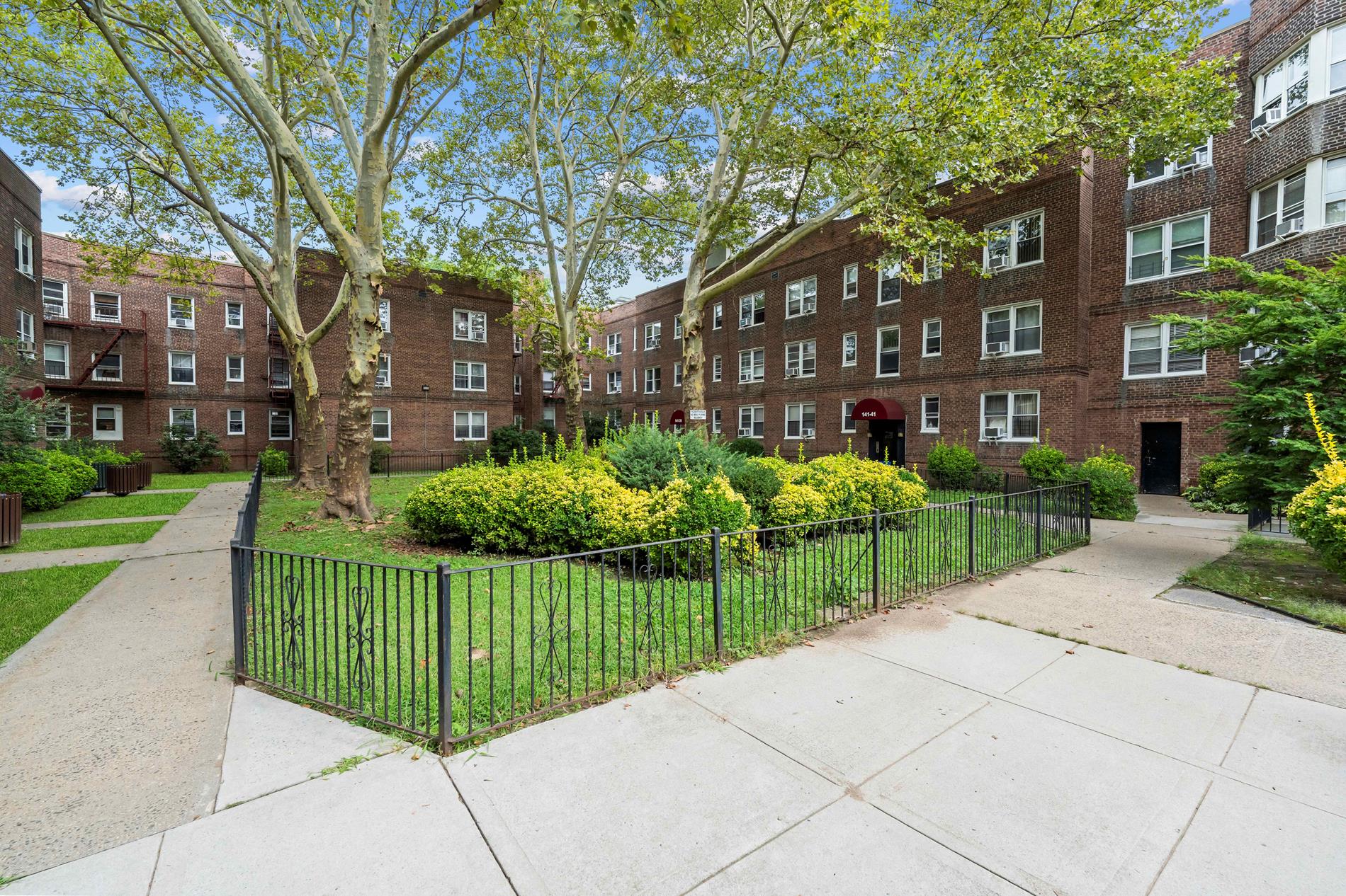 141-39 78th Road 2-P Kew Gardens Hills Queens NY 11367