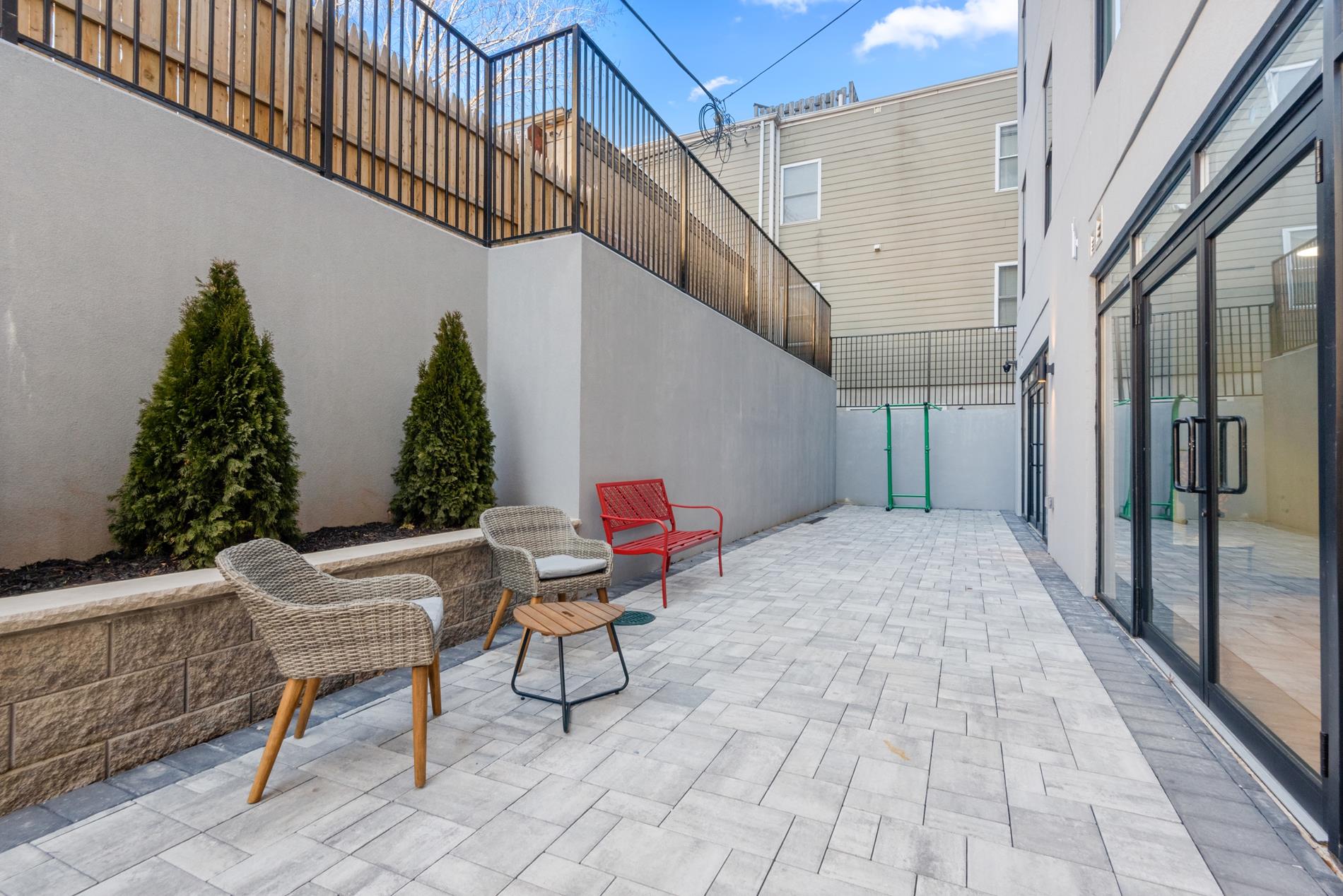669 Bergen Avenue 5501 Jersey City Jersey City NJ 07304