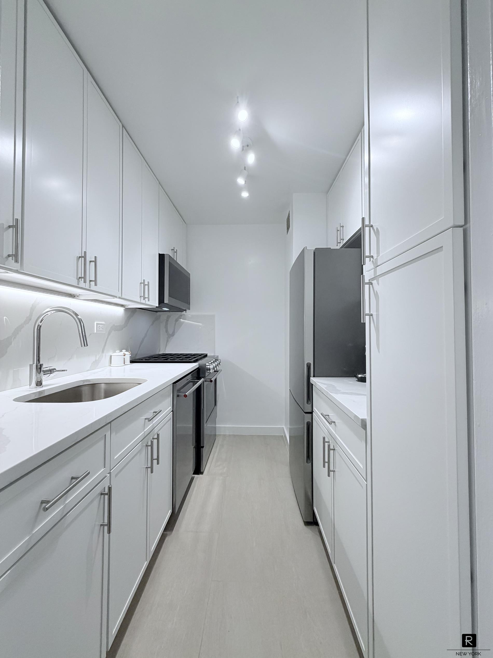 180 West End Avenue Lincoln Square New York NY 10023