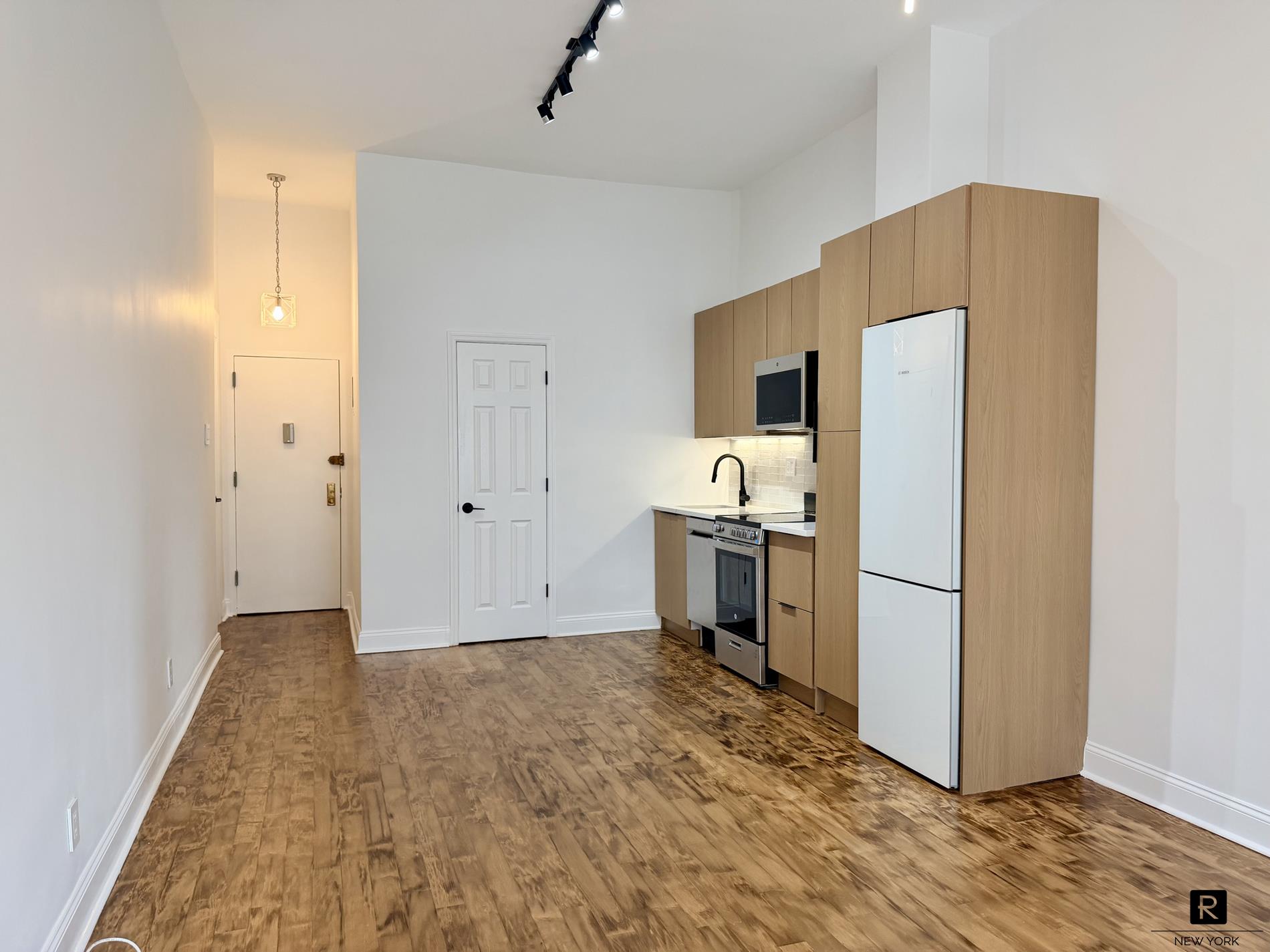 140 West 69th Street 72C Lincoln Square New York NY 10023