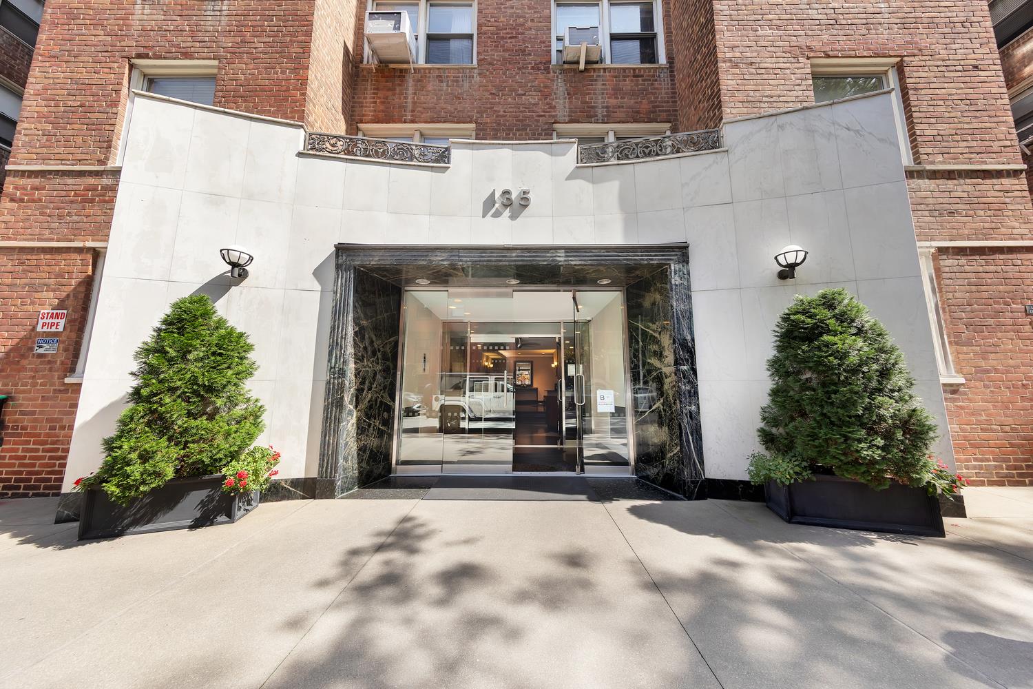 135 Willow Street 804 Brooklyn Heights Brooklyn NY 11201