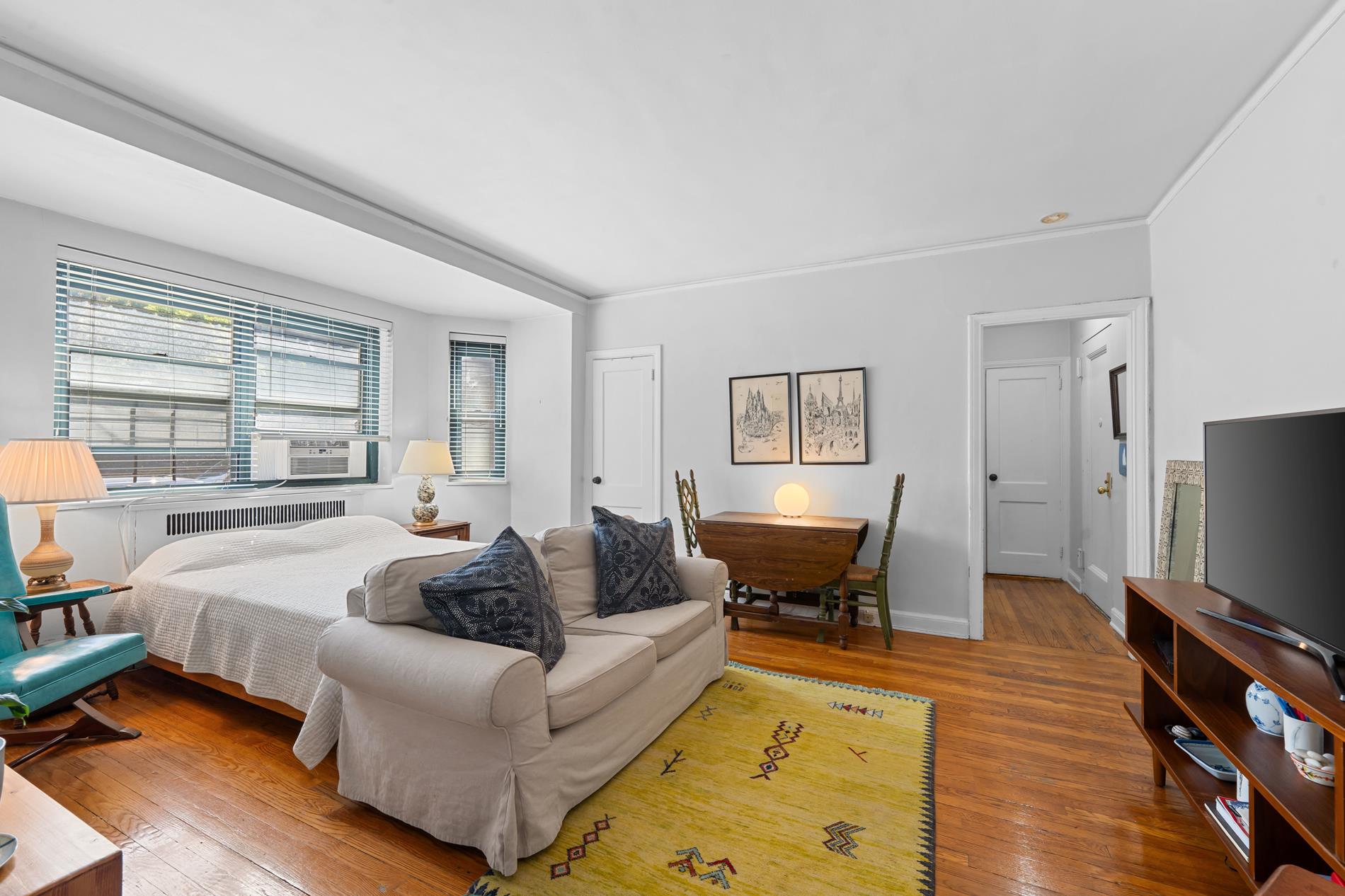 34-20 79th Street Jackson Heights Queens NY 11372