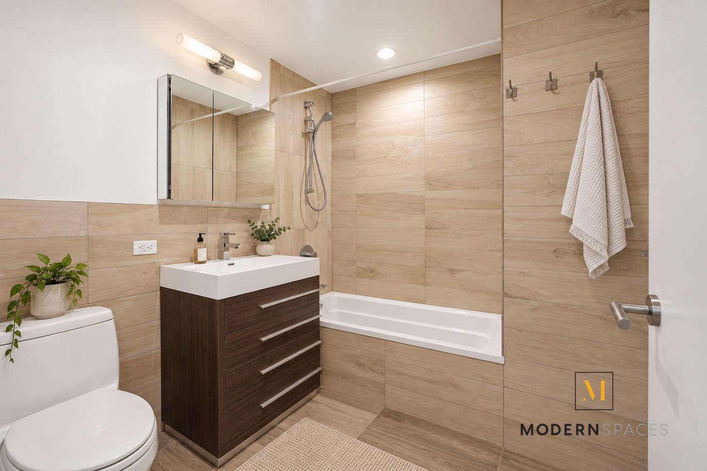 47-28 11th Street 6D Long Island City Queens NY 11101
