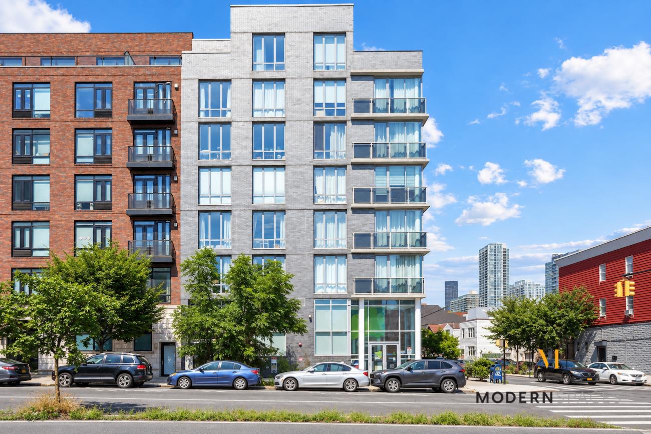 47-28 11th Street 6D Long Island City Queens NY 11101