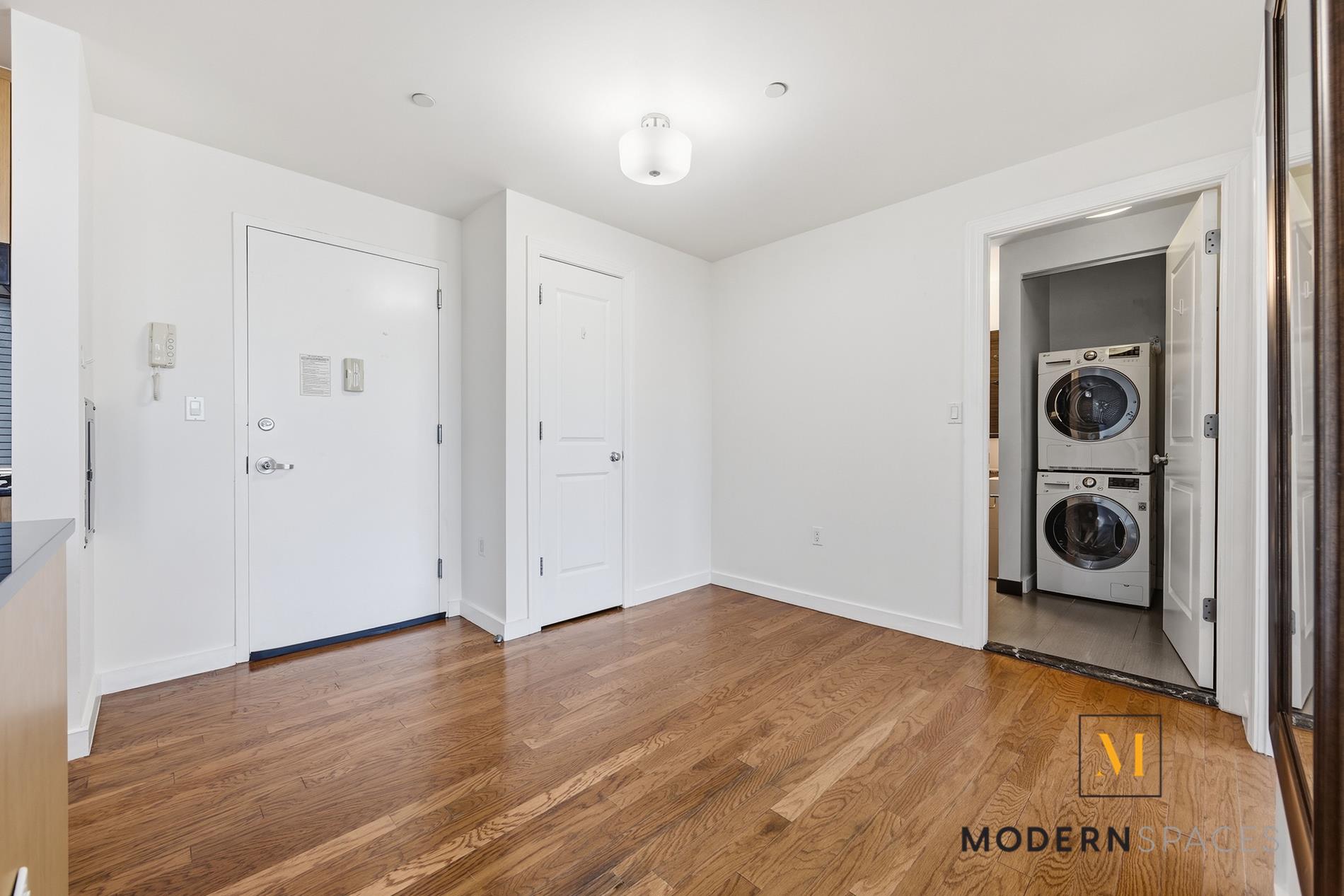 5-49 Borden Avenue 3H Hunters Point Queens NY 11101
