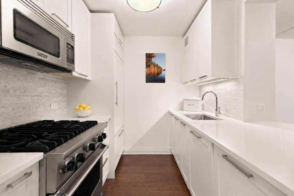 200 East 94th Street 125 Upper East Side New York NY 10128