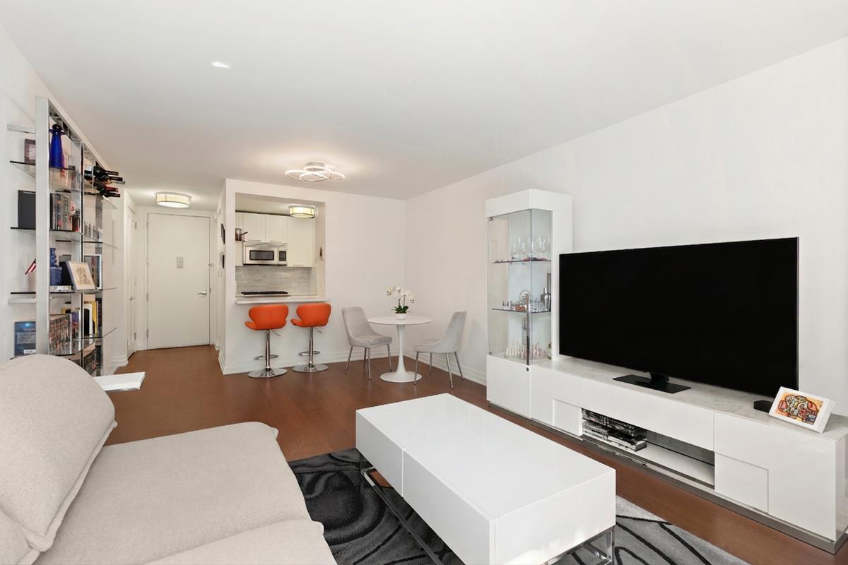200 East 94th Street 125 Upper East Side New York NY 10128