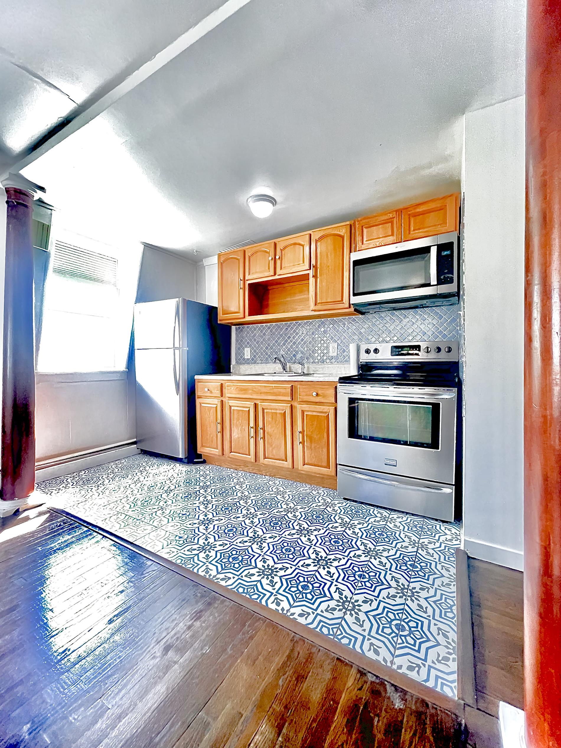 108 Fairview Ave Top Jersey City Jersey City, Journal Sq NJ 07304