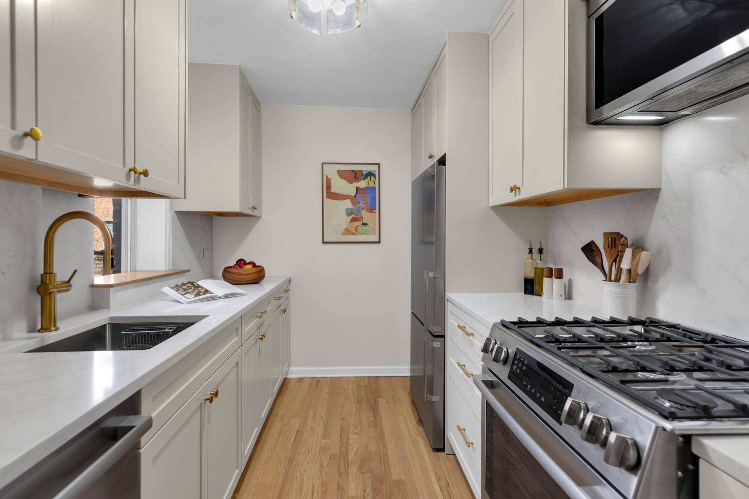 302 East 88th Street 7-F Upper East Side New York NY 10128
