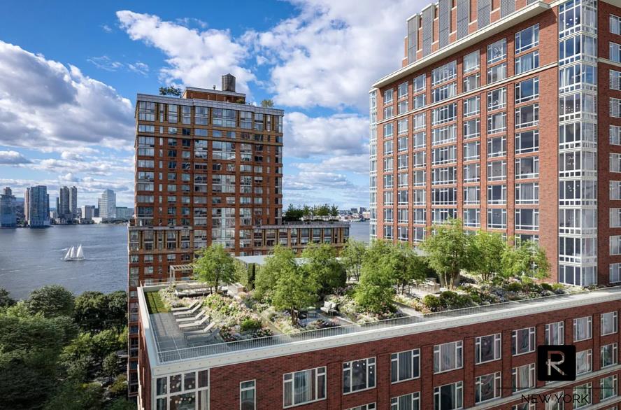 210 Warren Street Battery Park City New York NY 10282