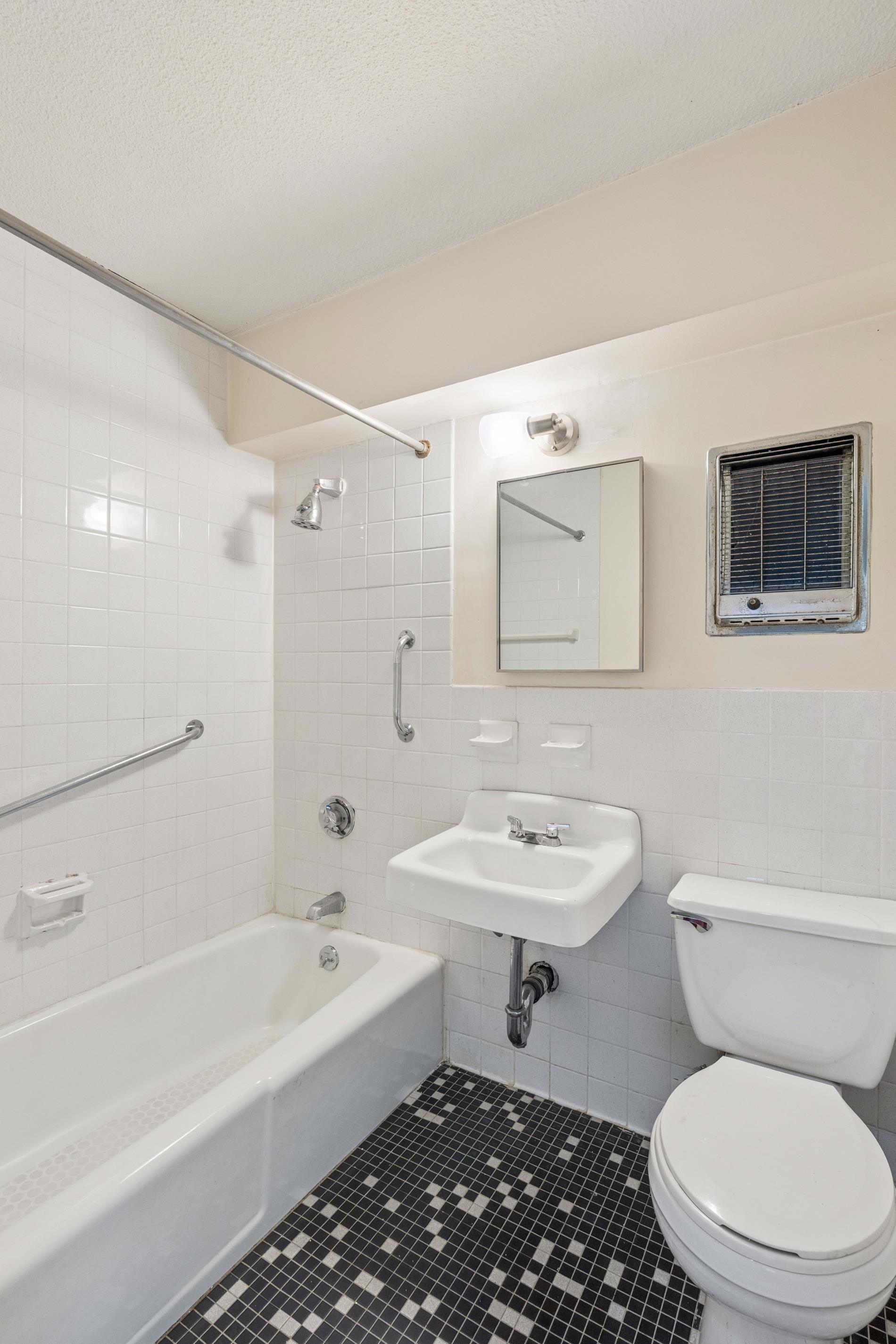 609 Columbus Avenue PH-18N Upper West Side New York NY 10024