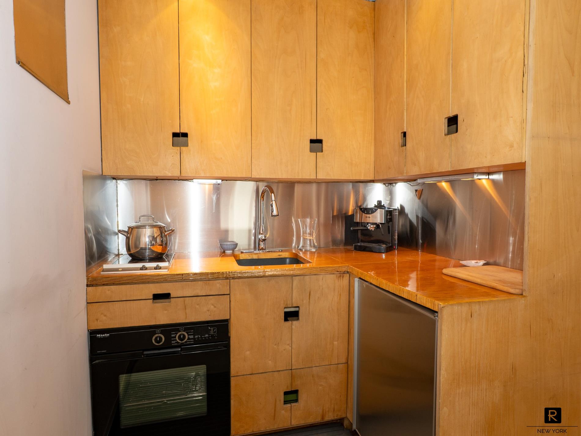 420 West 46th Street Clinton New York NY 10036