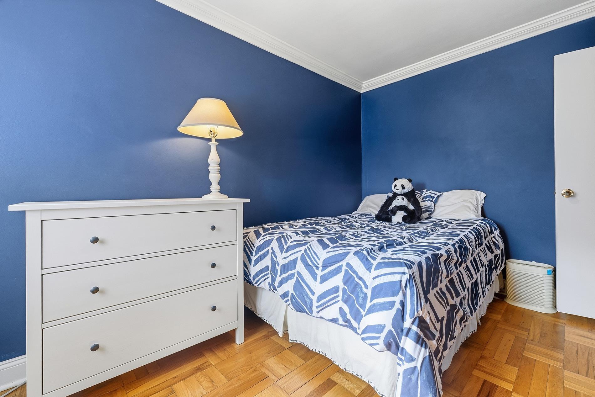60 Knolls Crescent 10-L Spuyten Duyvil Bronx NY 10463