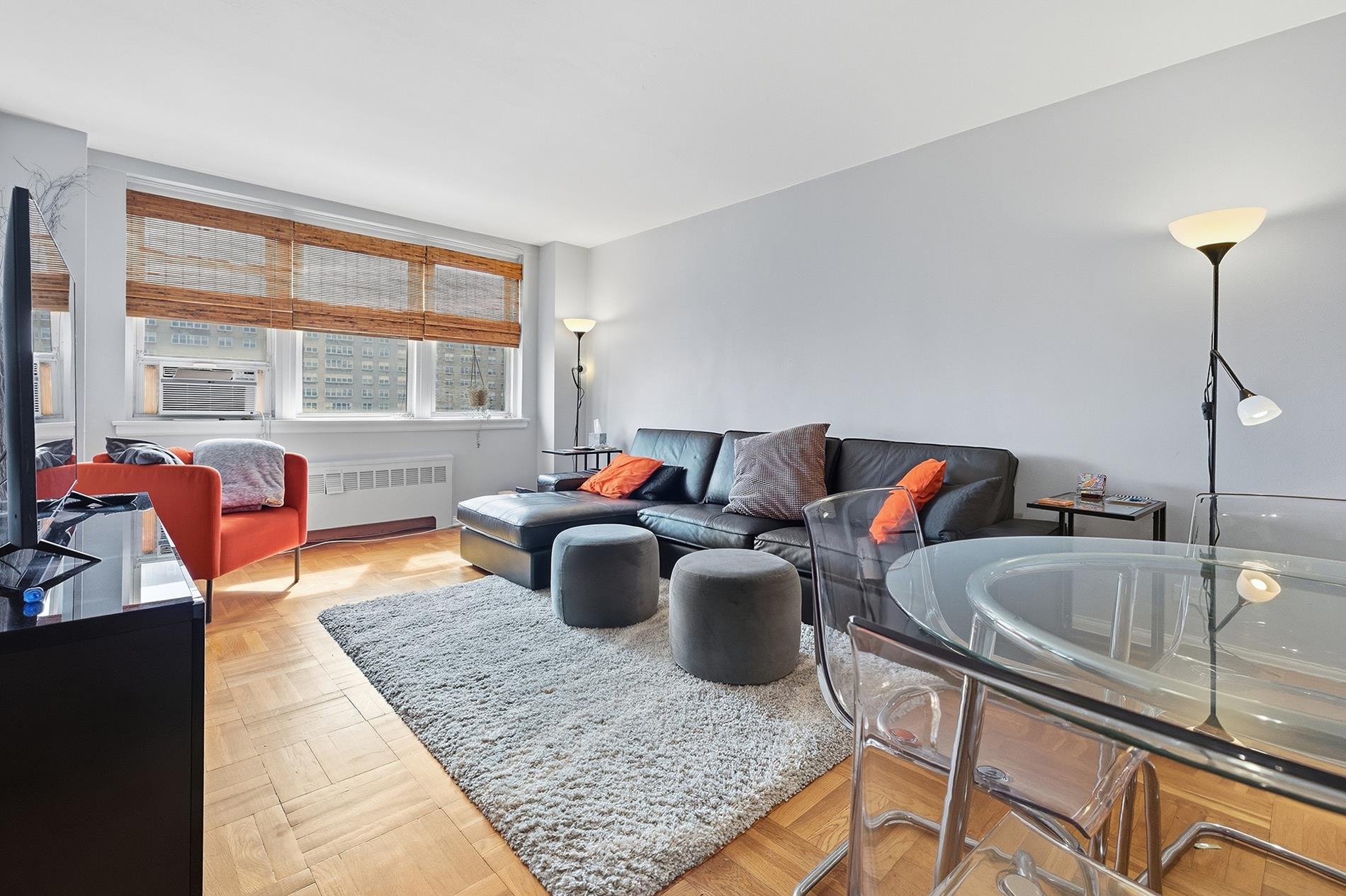 60 Knolls Crescent 10-L Spuyten Duyvil Bronx NY 10463