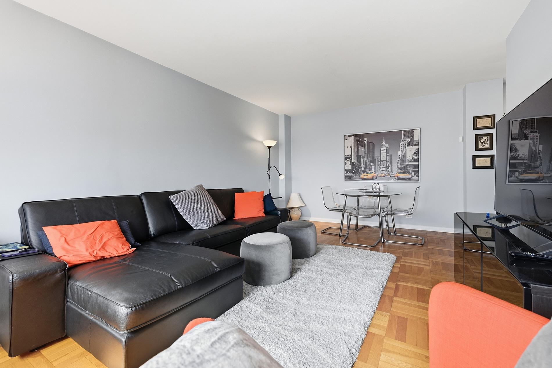 60 Knolls Crescent 10-L Spuyten Duyvil Bronx NY 10463