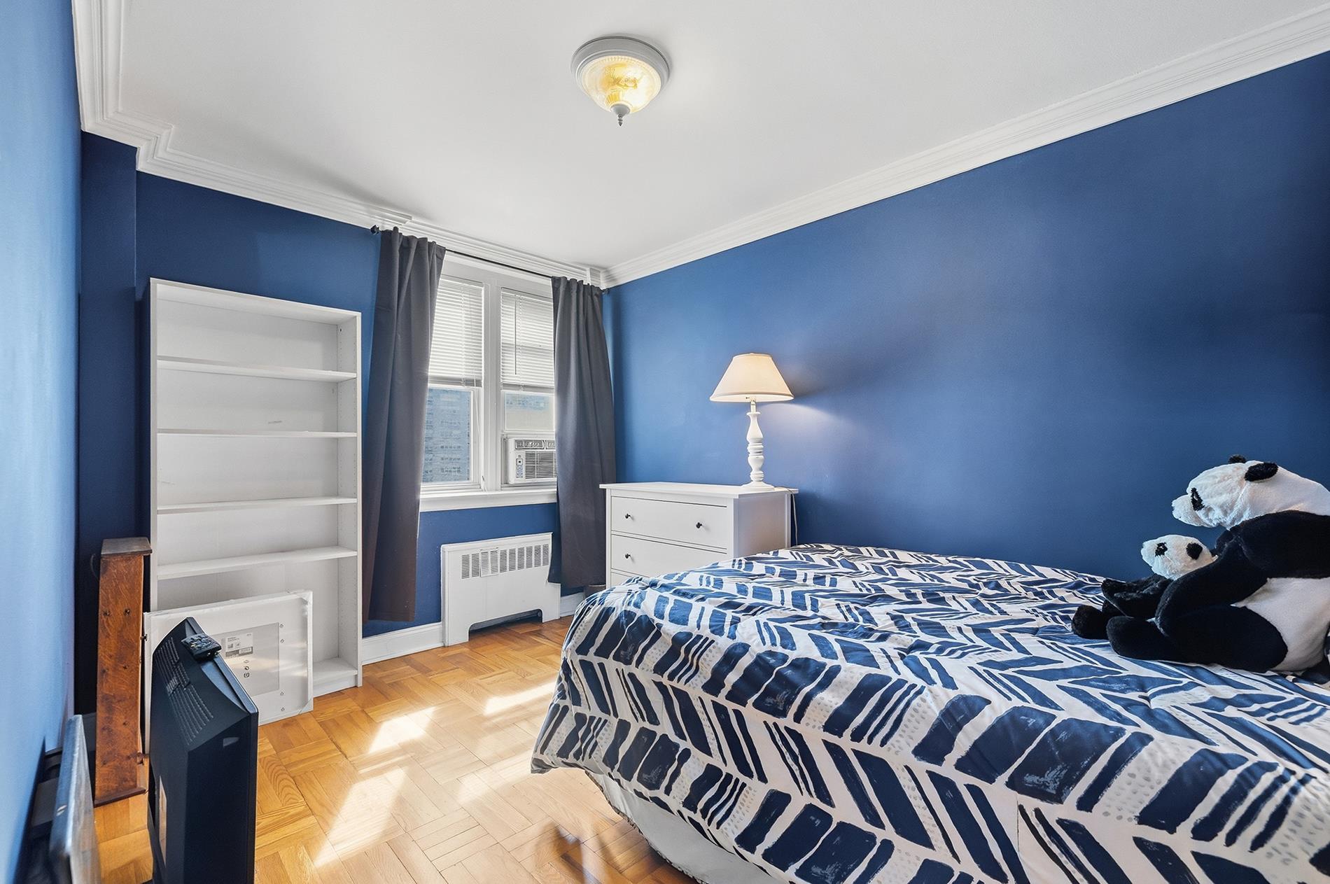 60 Knolls Crescent 10-L Spuyten Duyvil Bronx NY 10463