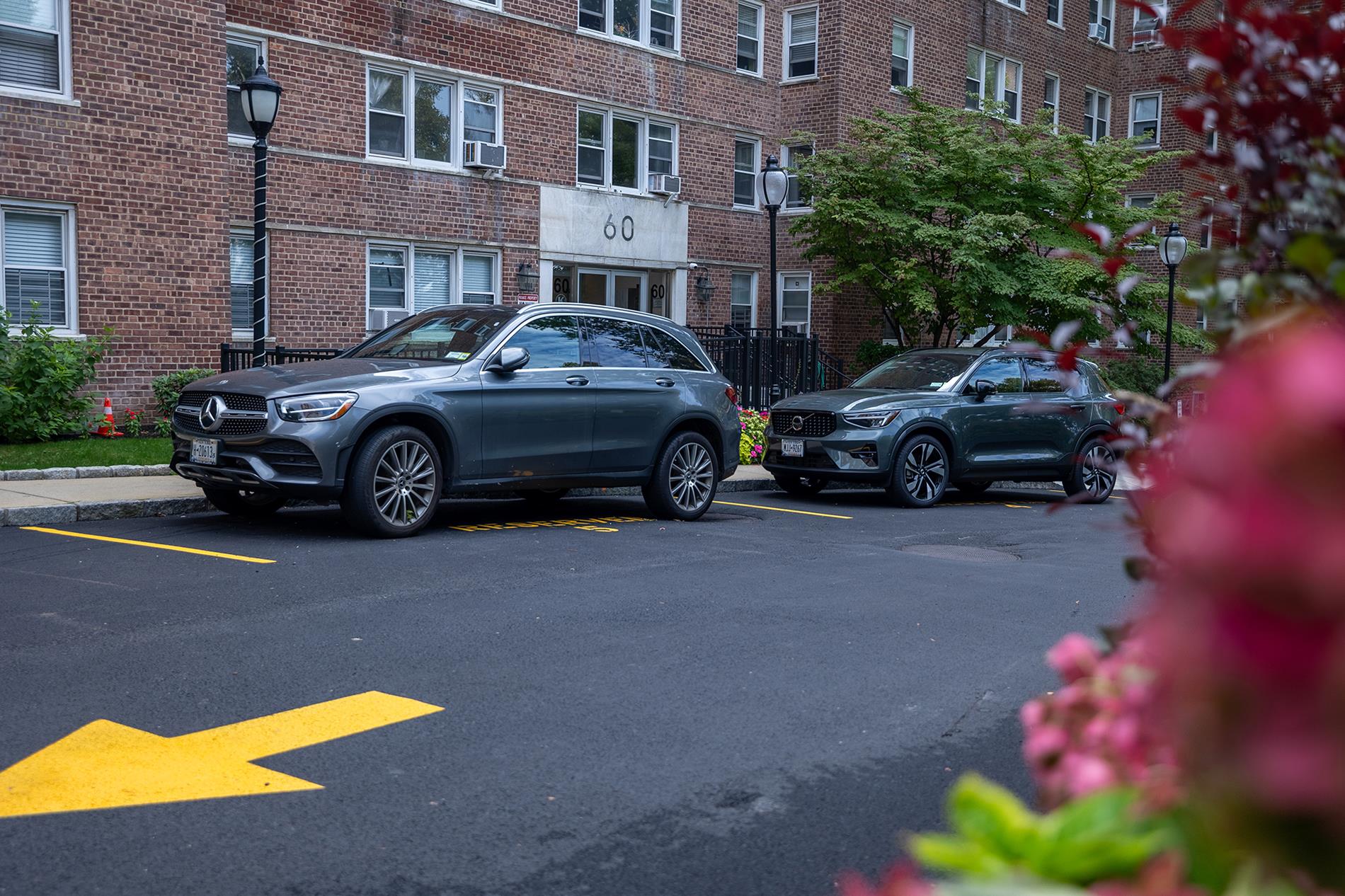 60 Knolls Crescent 10-L Spuyten Duyvil Bronx NY 10463