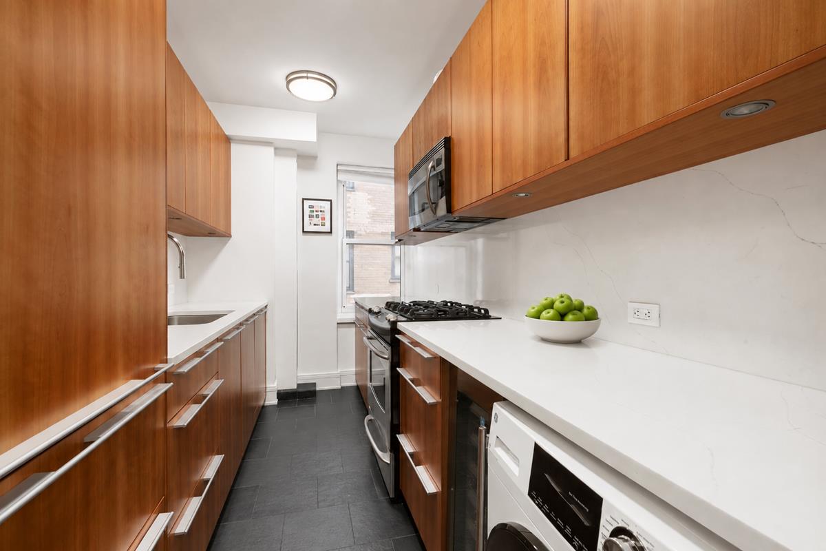 170 East 77th Street 7C Upper East Side New York NY 10075