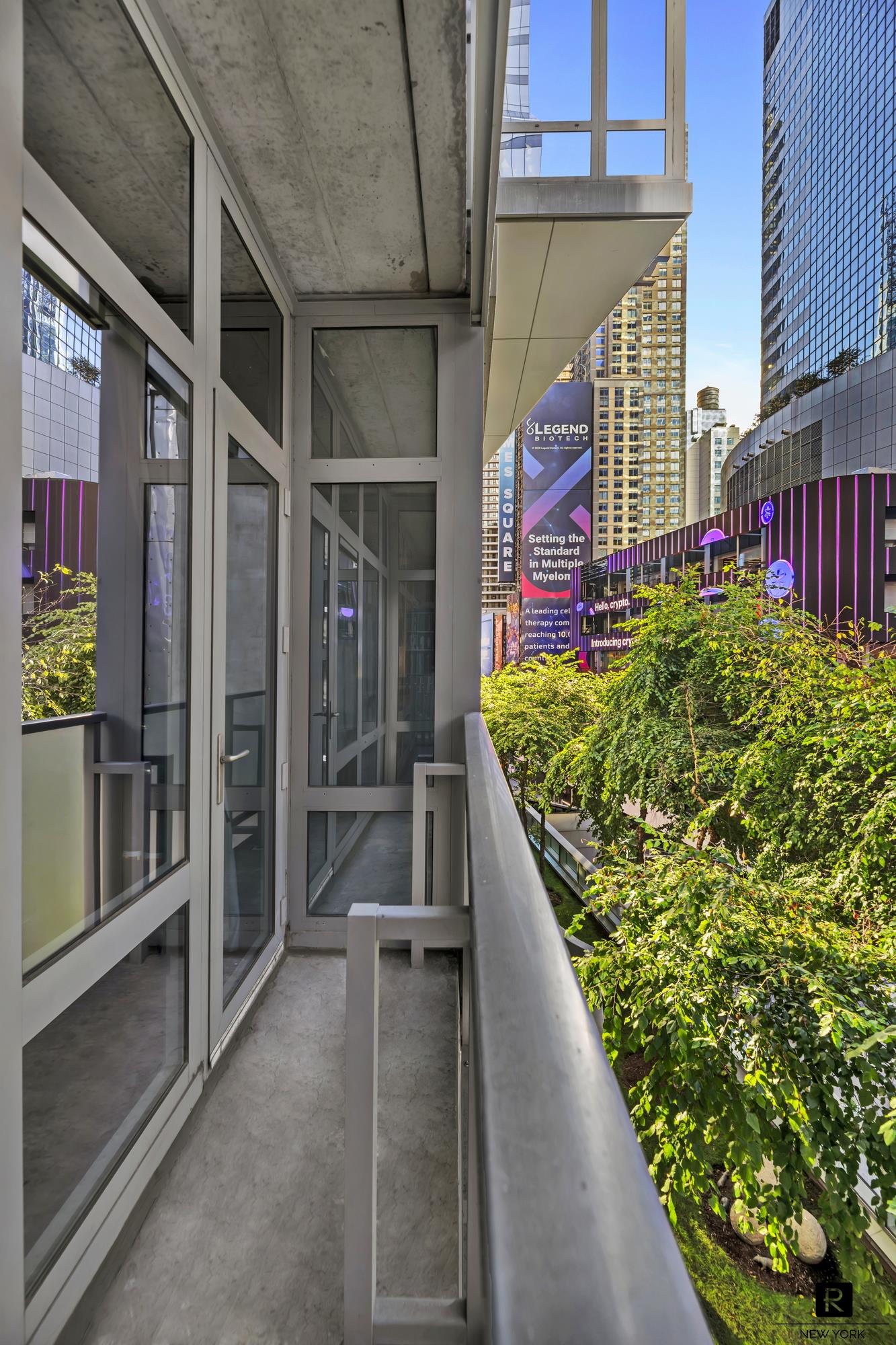 1600 Broadway Midtown West New York NY 10019
