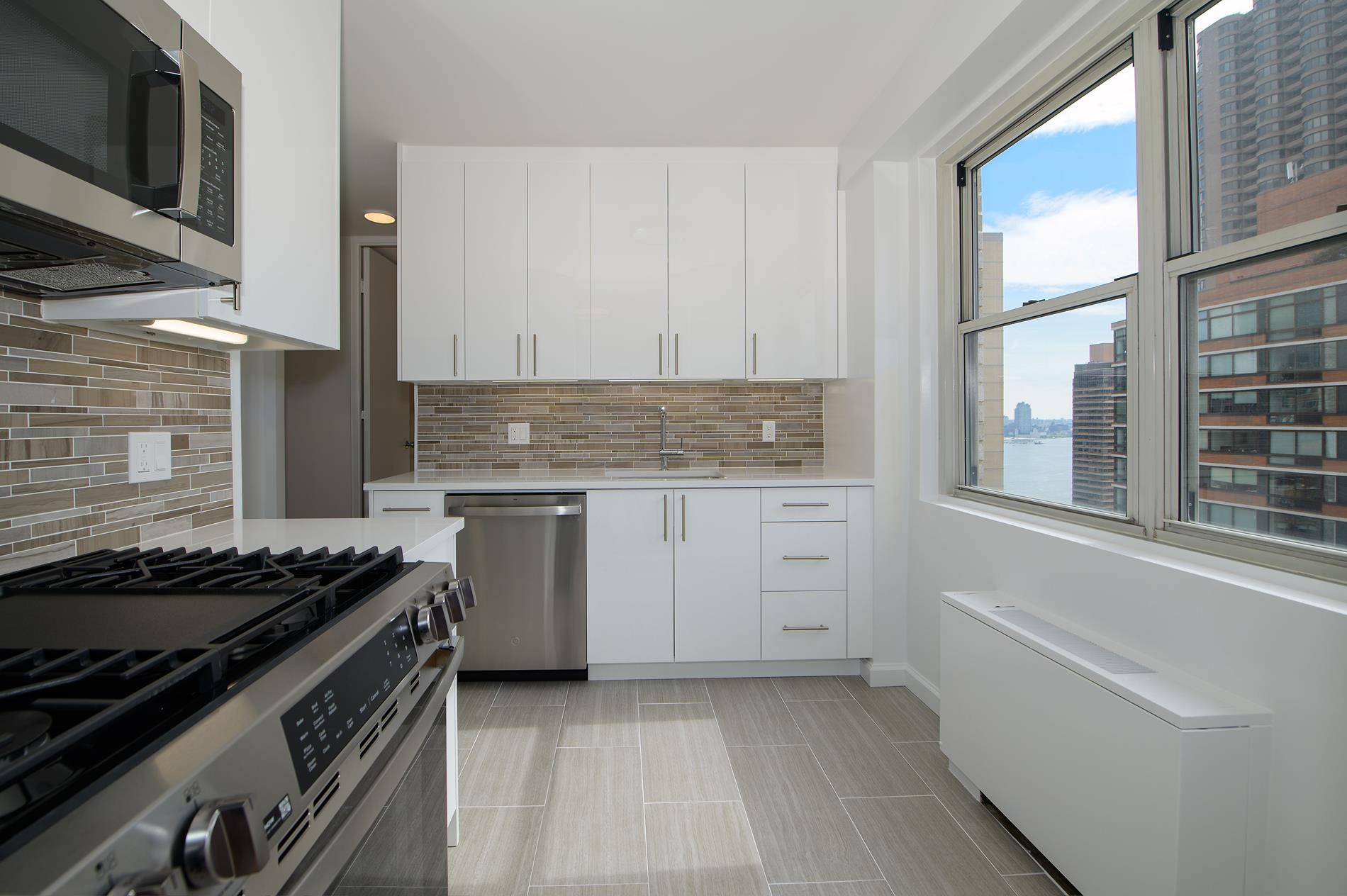 300 East 40th Street 26-R Murray Hill New York NY 10016