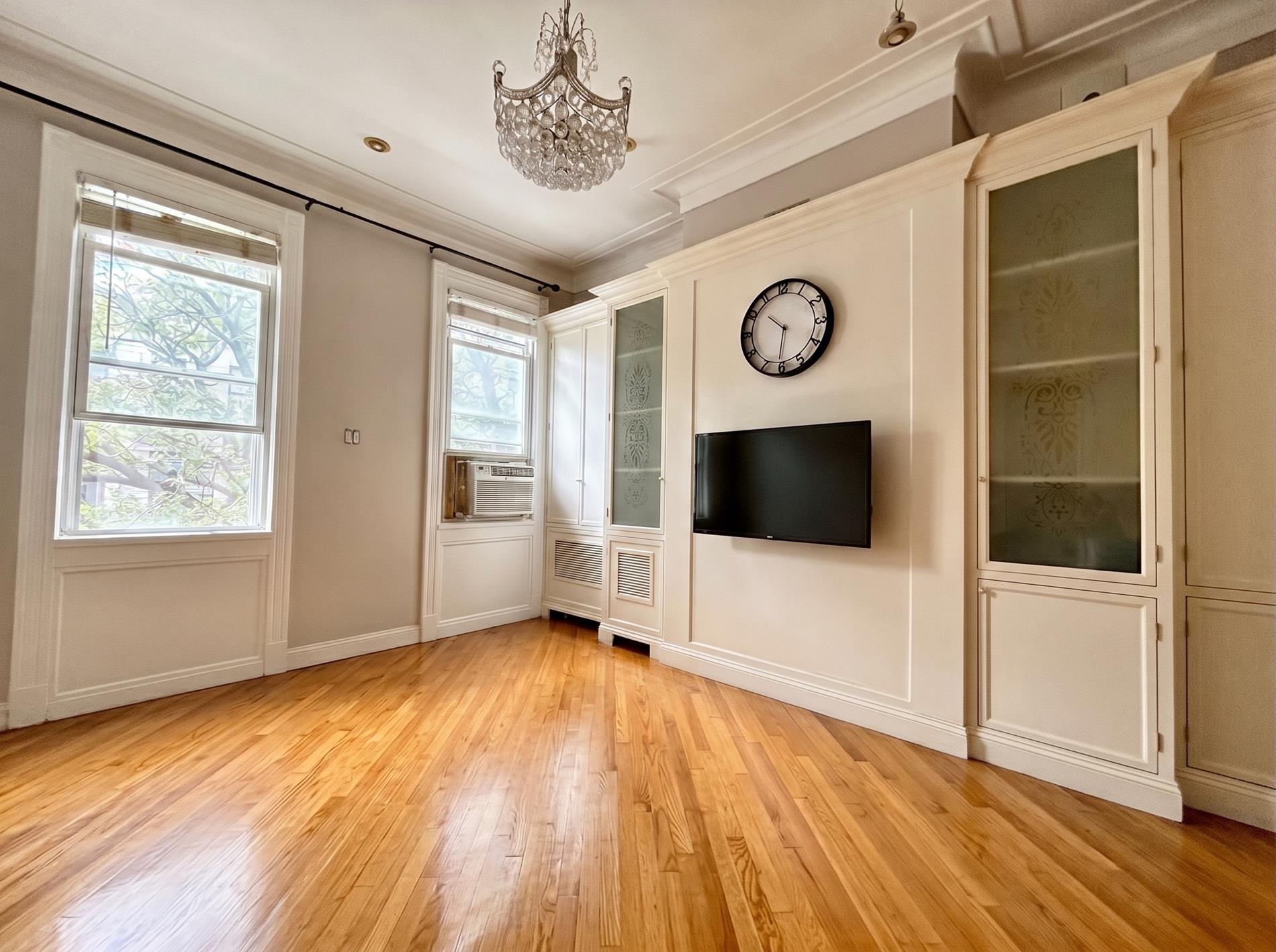 579 Seneca Avenue 2-L Ridgewood Queens NY 11385