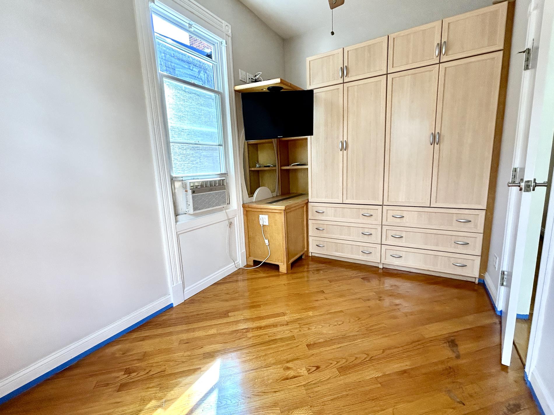 579 Seneca Avenue 2-L Ridgewood Queens NY 11385