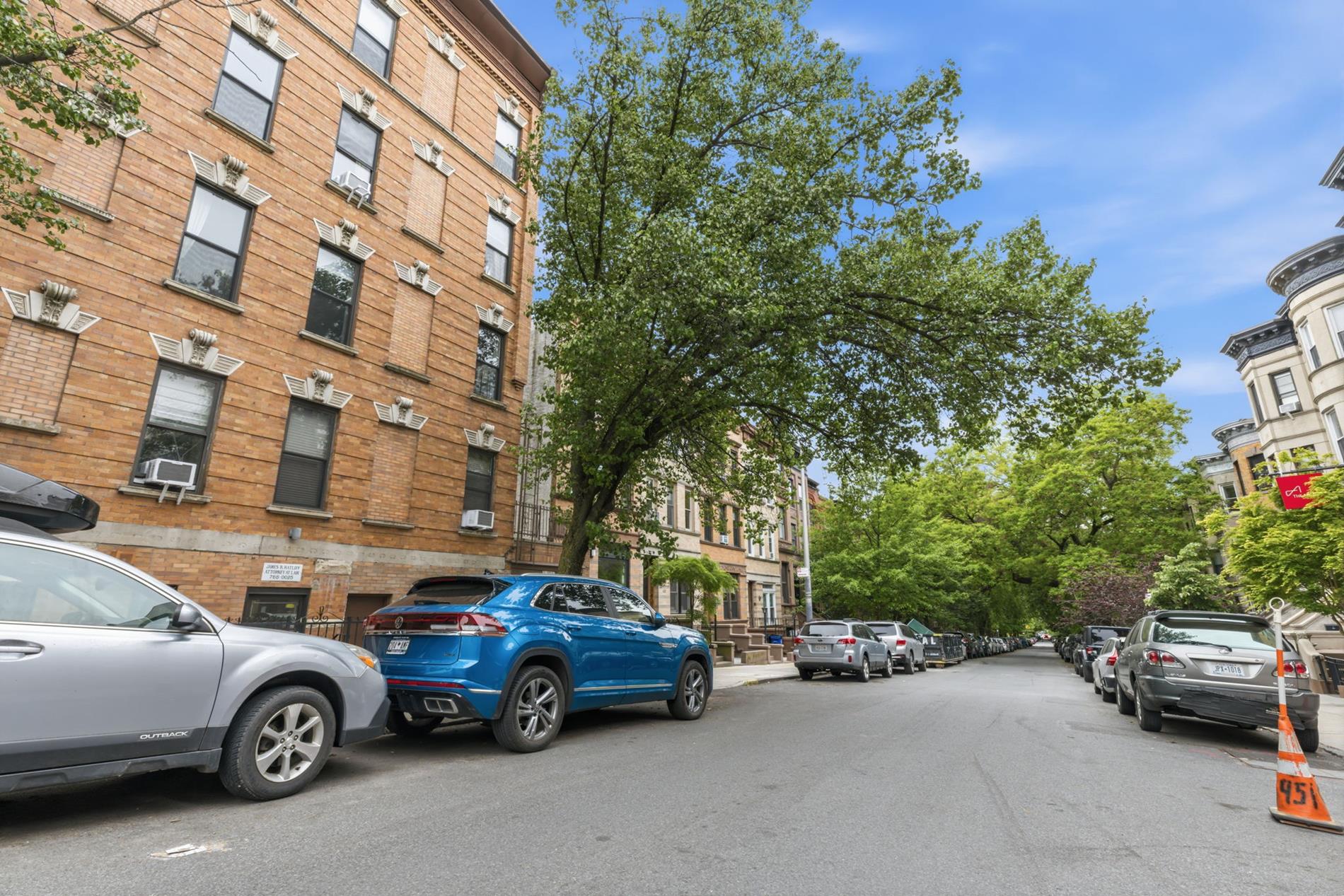 438 4th Street 4-A Park Slope Brooklyn NY 11215