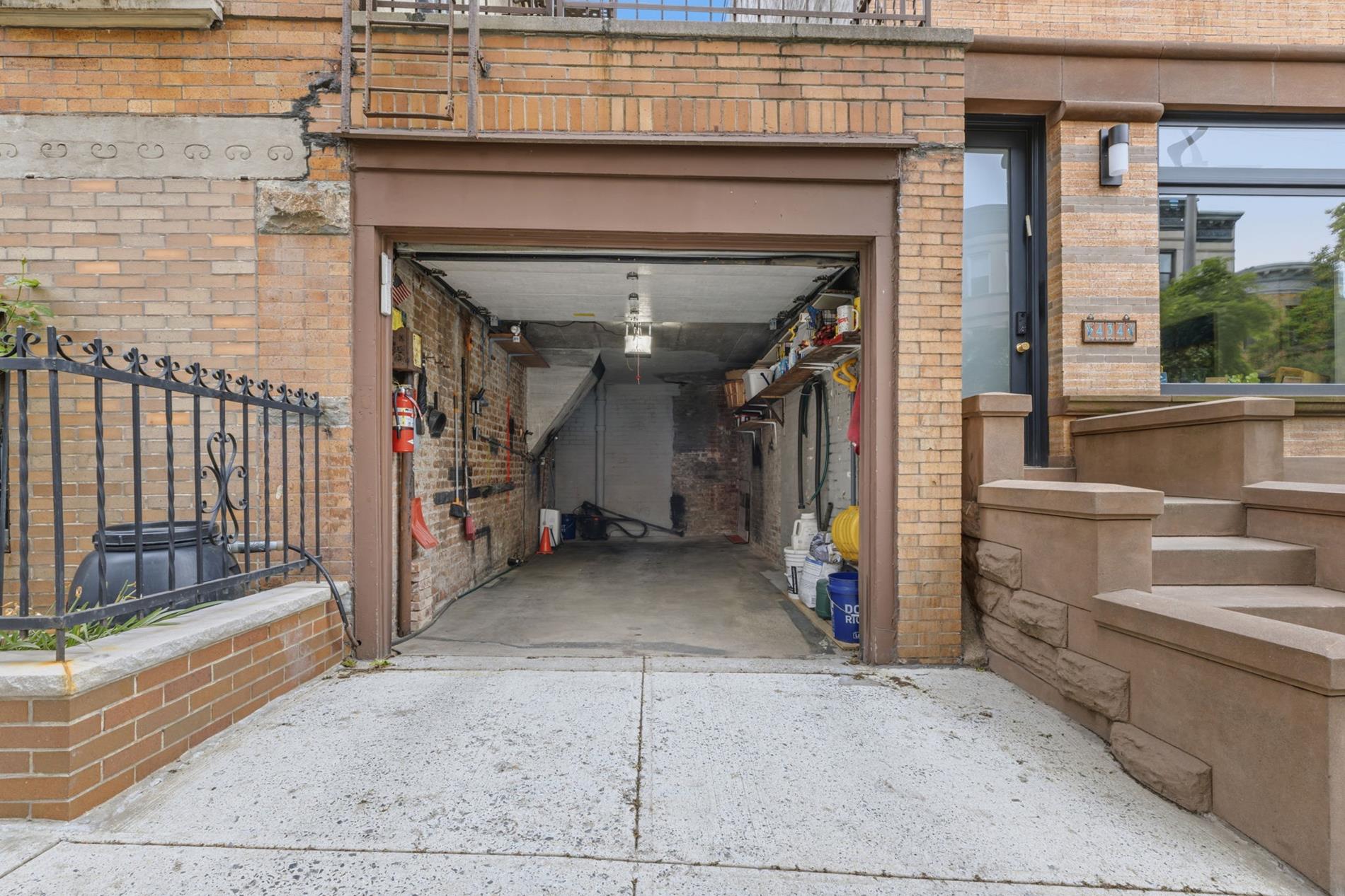 438 4th Street 4-A Park Slope Brooklyn NY 11215