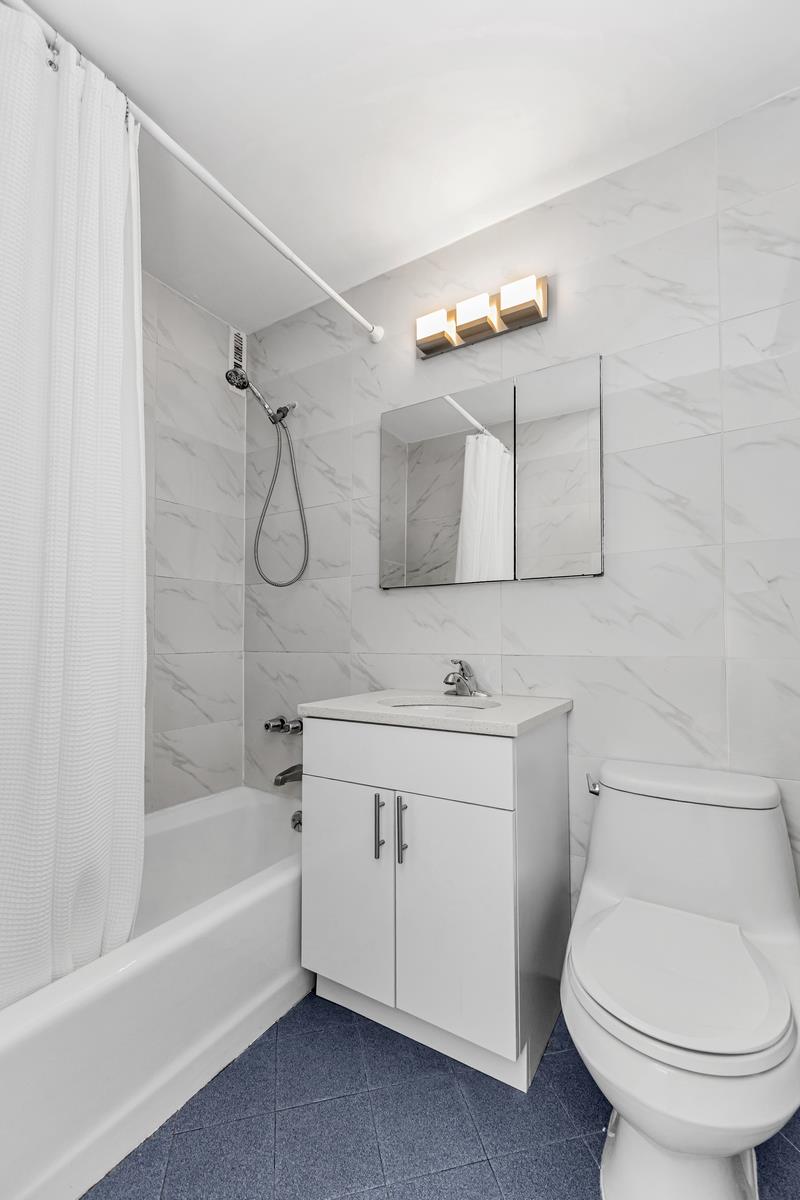 305 East 24th Street 4-P Kips Bay New York NY 10010