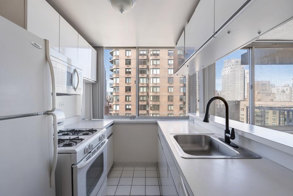 404 East 79th Street 22-C Upper East Side New York NY 10075