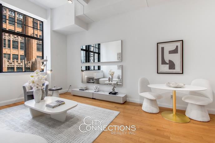 310 East 46th Street 11-D Turtle Bay New York NY 10017