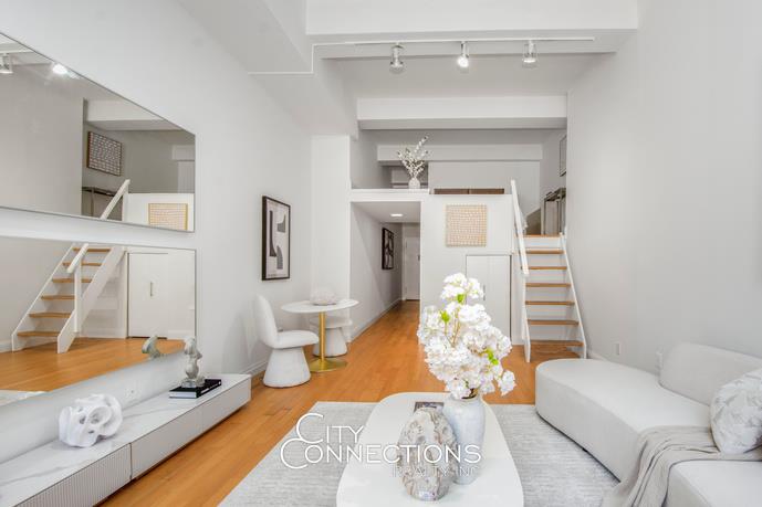 310 East 46th Street 11-D Turtle Bay New York NY 10017