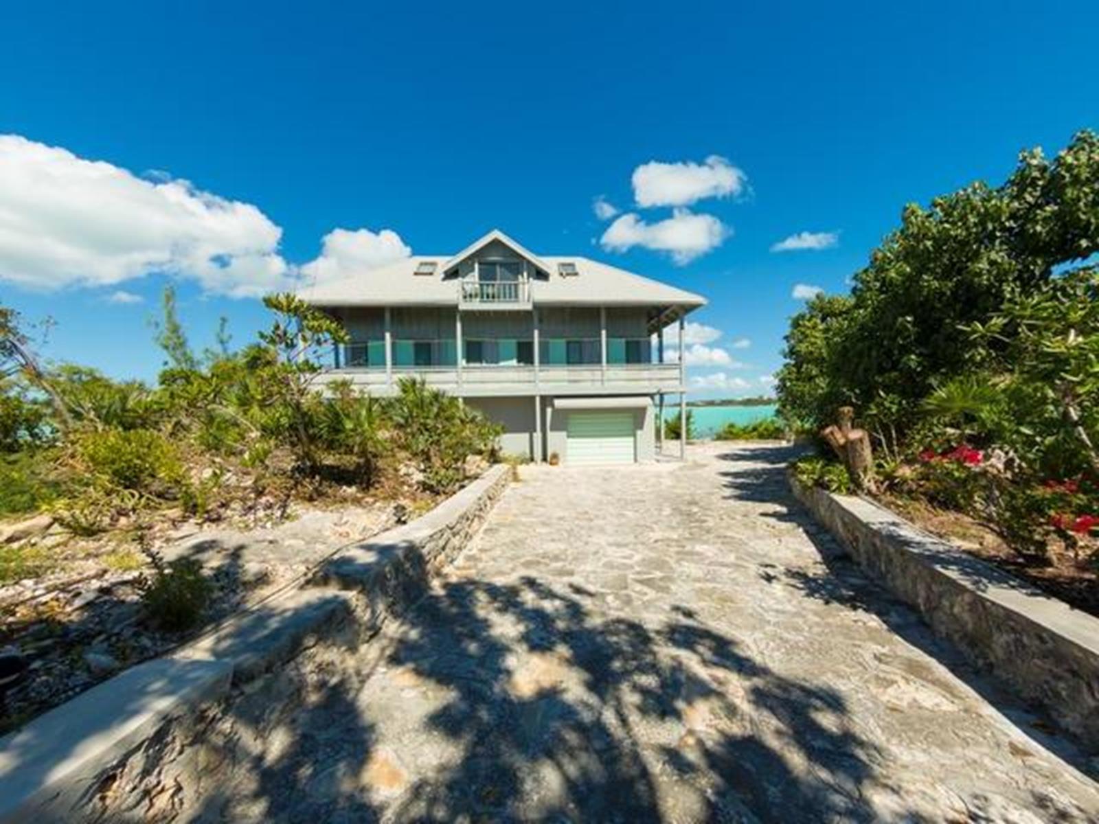 467 Chalk Sound Drive Out of NYC Sapodilla Bay Providenciales TKCA 1ZZ