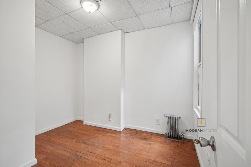 79-11 Roosevelt Avenue Jackson Heights NY 11372