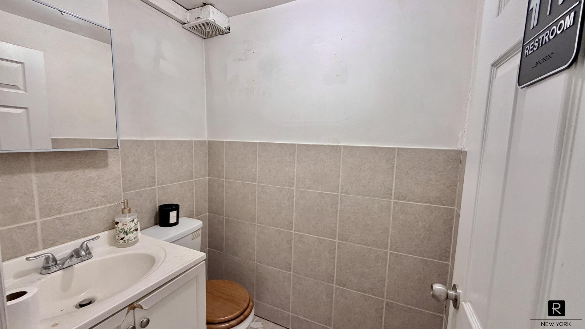 106-15 Guy R Brewer Blvd Jamaica Jamaica NY 11433