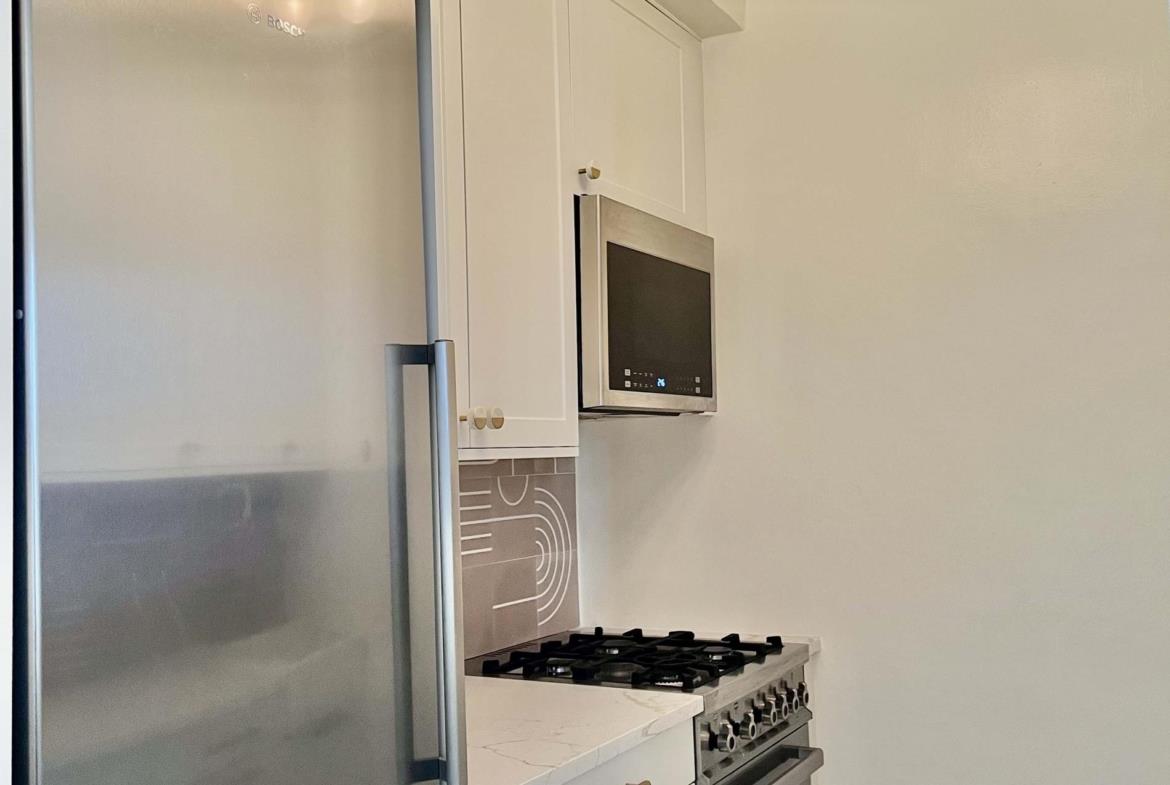 30 West 60th Street 8-S Lincoln Square New York NY 10023