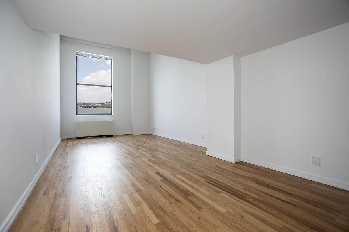 666 Greenwich Street, #1004