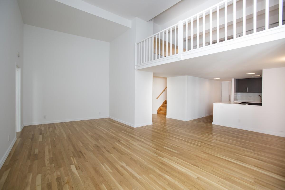 666 Greenwich Street, #1004